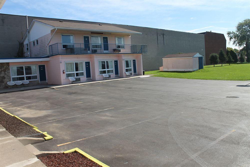 Advantage Inn Niagara Falls Exterior photo